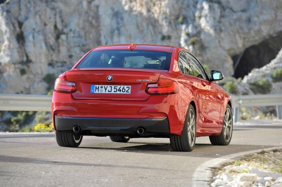  BMW 2-Series Coupe 2014 года  (фото 21 из 24)
